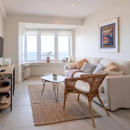 In With Stunning Sea View Apartment